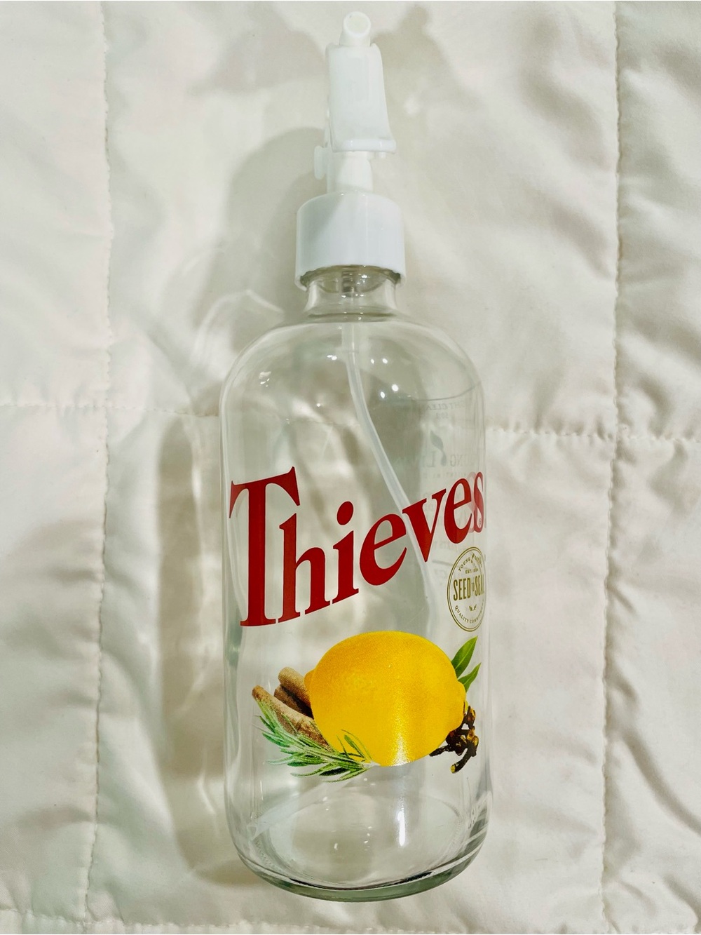 Young Living Thieves Measure Spray Bottle- NEW IN BOX UNUSED - Picture 2 of 9